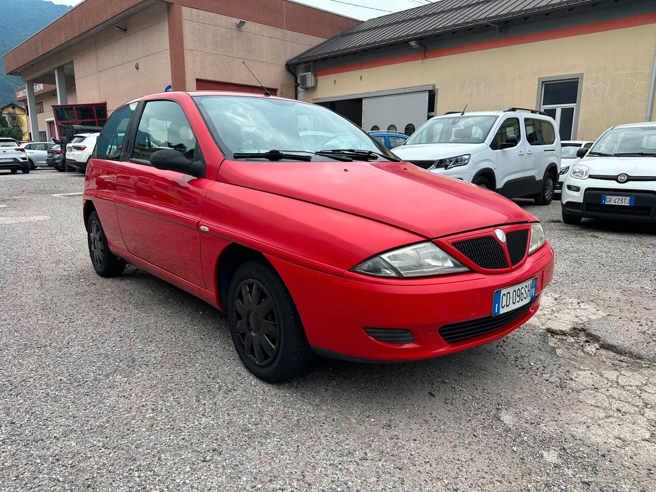 Lancia Y 1.2i cat LS