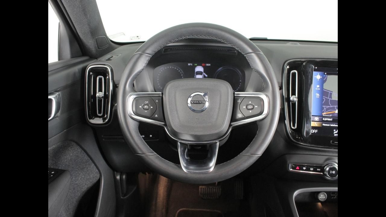 VOLVO XC40 2023 - XC40 1.5 t4 recharge phev Core auto