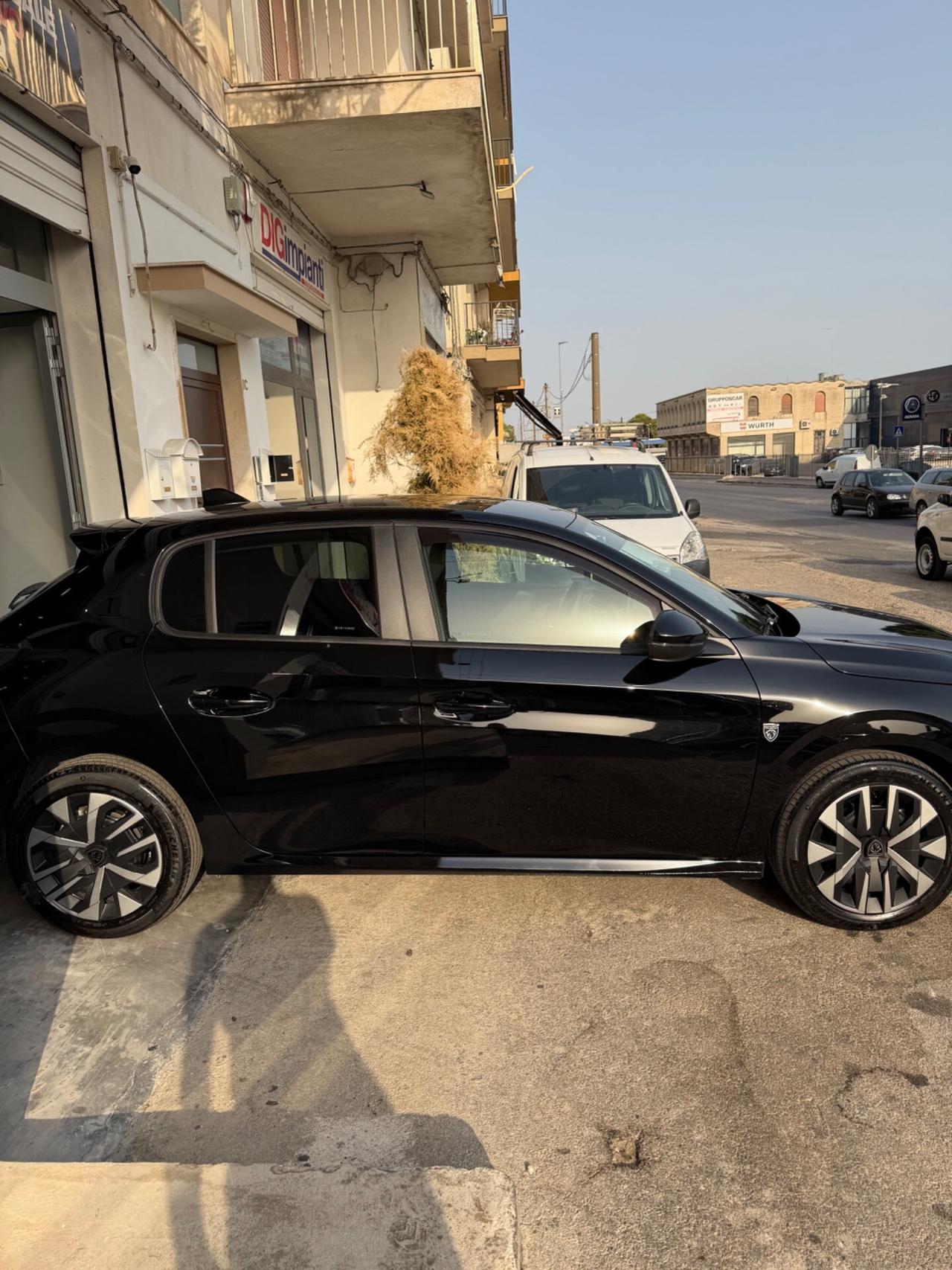 Peugeot 208 Hybrid 110 e-DCS6 Allure