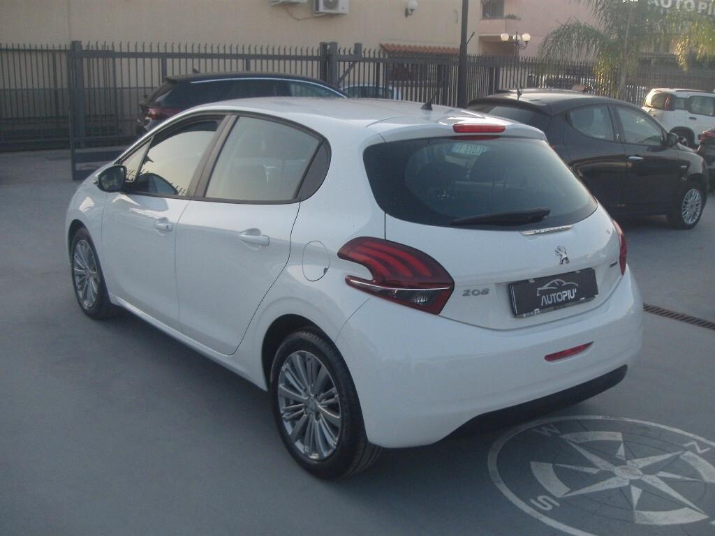 Peugeot 208 BlueHDi 75 5 porte Allure - 2015