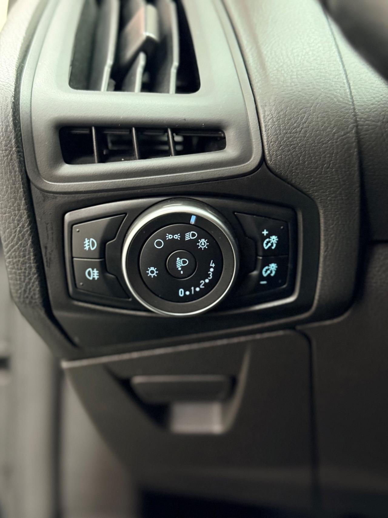 Ford Focus 2.0 TDCi 150 CV Powershift ST Line 12/2016 EURO6B