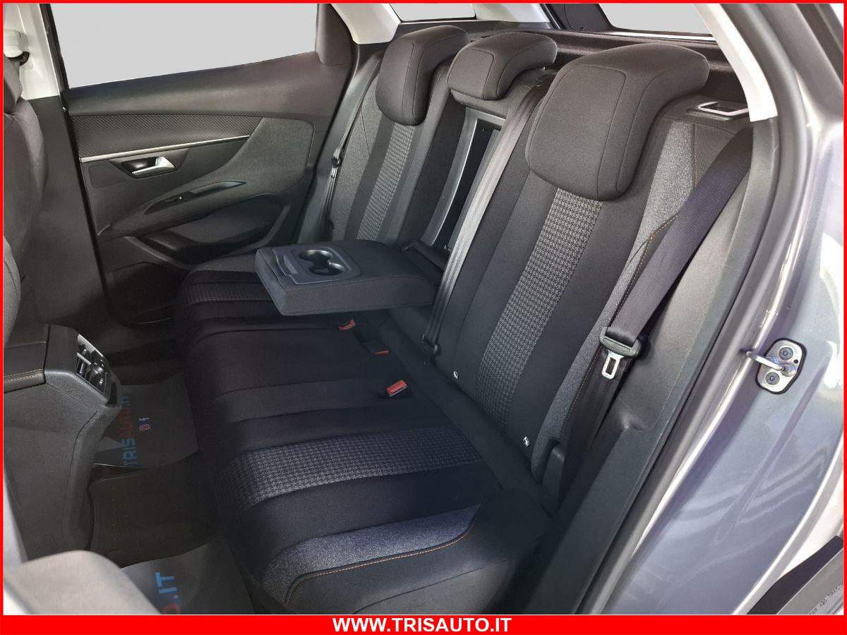 PEUGEOT 3008 1.5 Bluehdi 130 Eat8 Business NEOPATENTATI (NAVI)