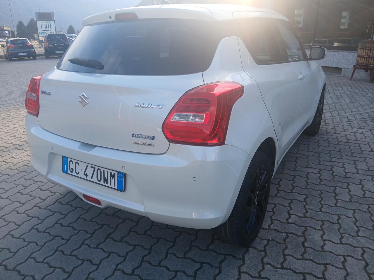 Suzuki Swift 1.2 Hybrid 4WD AllGrip Top