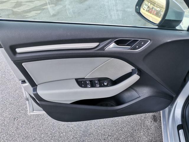 AUDI A3 SPB 1.6 TDI 116 CV Business