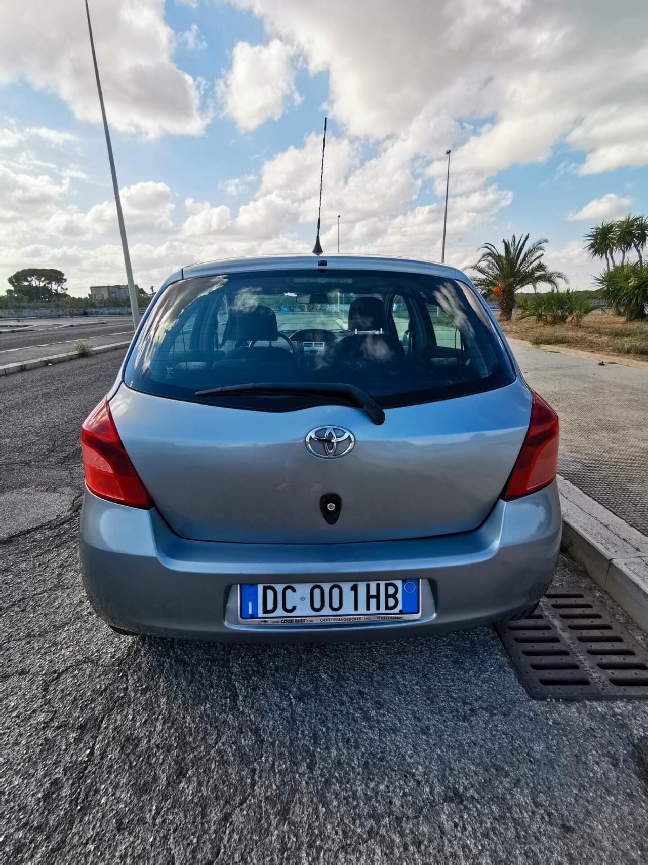 Toyota Yaris 1.0 5 porte Sol 2006