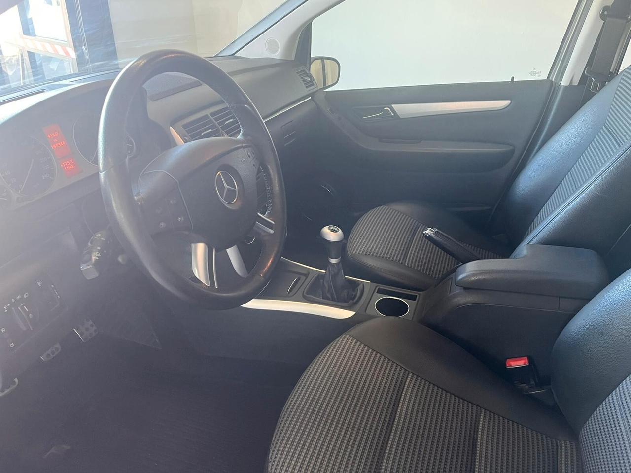 Mercedes-benz B 180 CDI