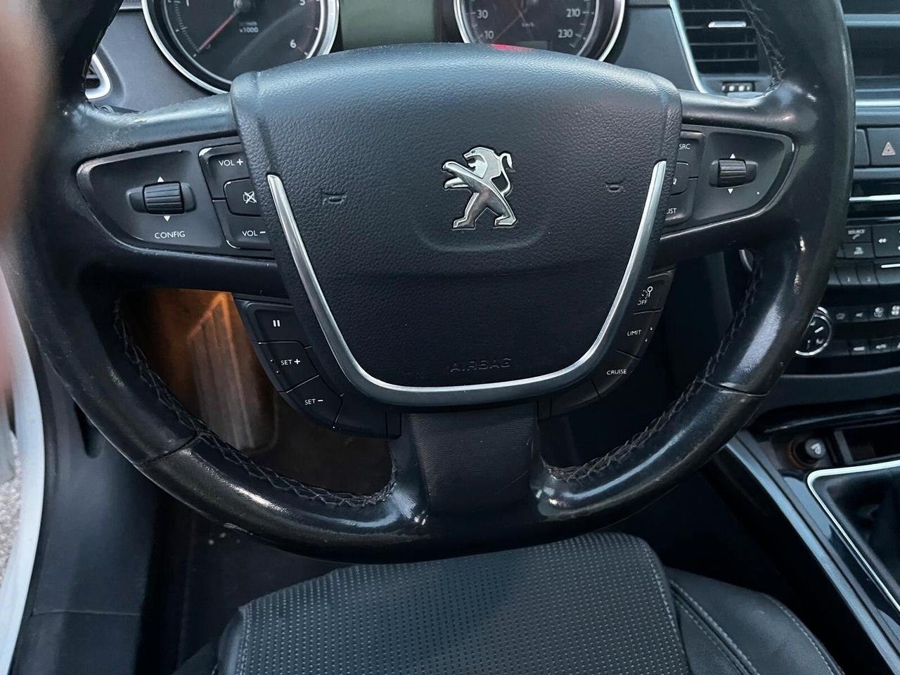 Peugeot 508 2.0 HDi 140CV SW Ciel Allure - 2013