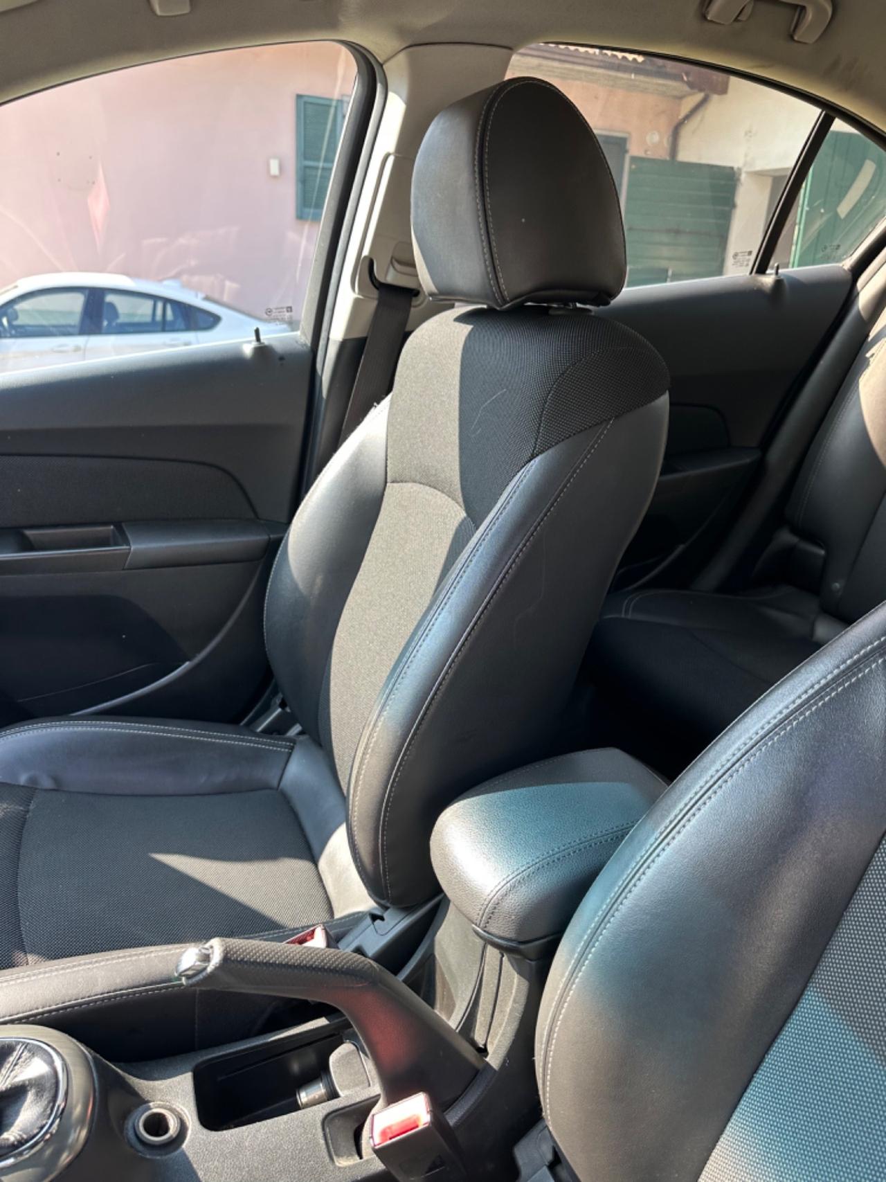 Chevrolet CRUZE 1.7 Diesel 5P LT KMCERT UNICOPR