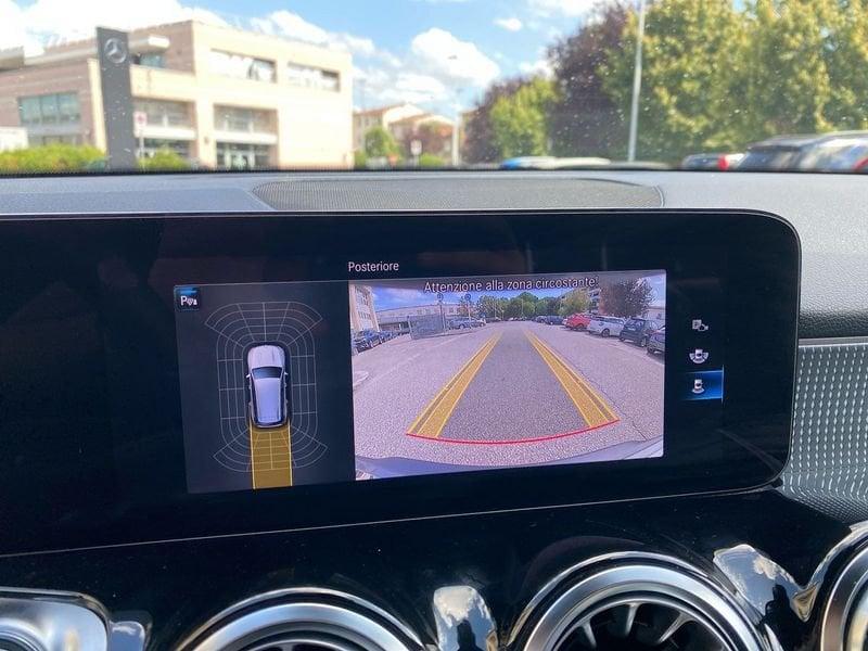 Mercedes-Benz EQB 300 Sport 4matic
