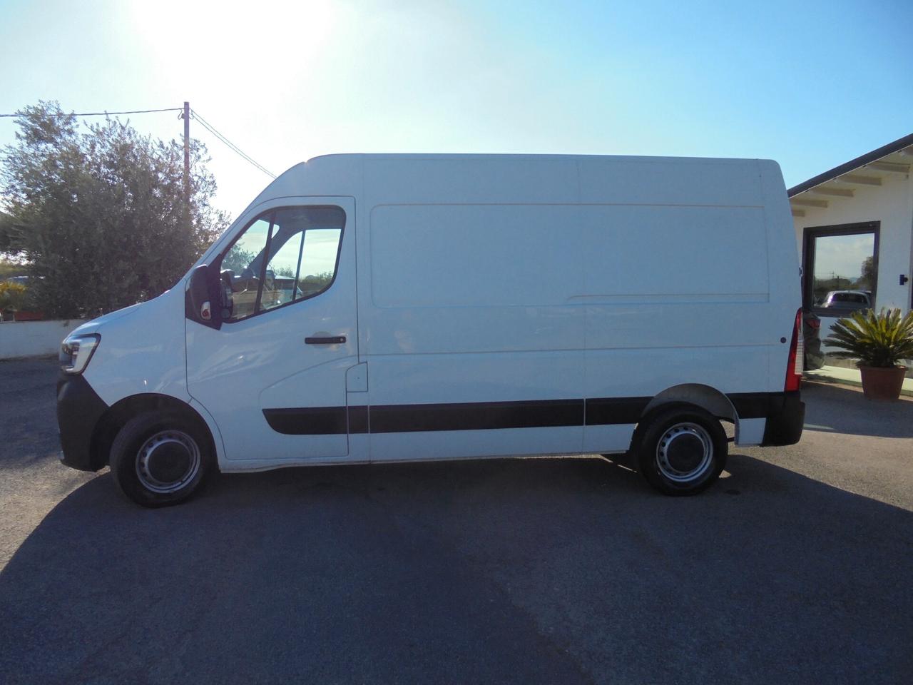 Renault Master T33 2.3 dCi 135 PC-TN L2H2 Ice