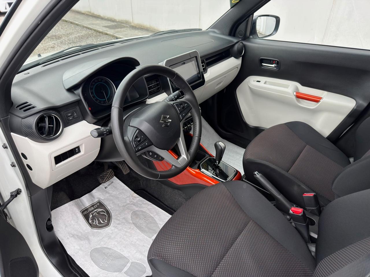 Suzuki Ignis 1.2 Dualjet iTop AGS