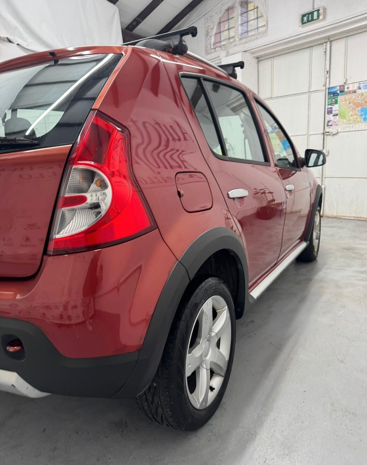 Dacia Sandero Stepway 1.6 8V GPL 85CV