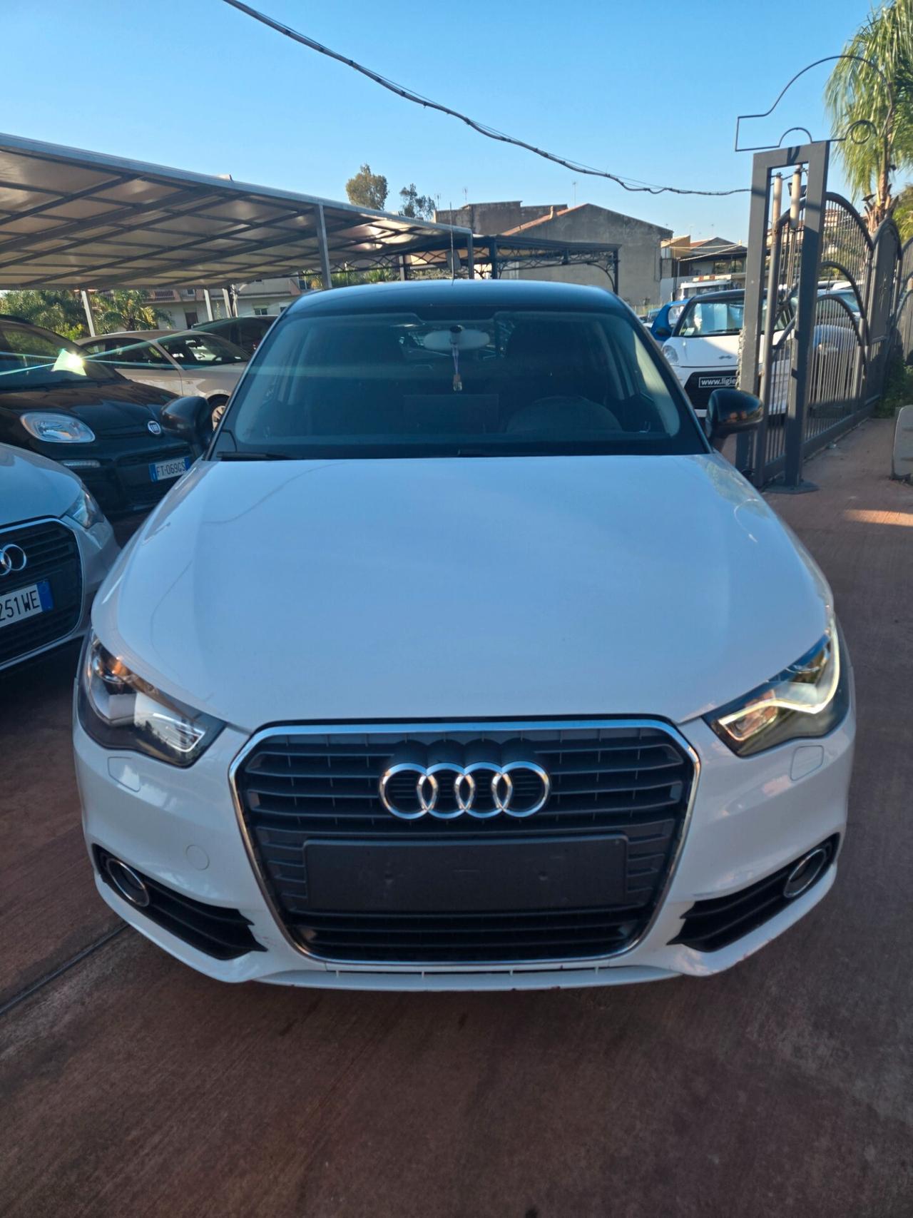 Audi A1 1.6 TDI S tronic Attraction