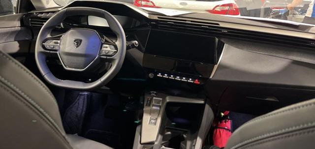 PEUGEOT 308 BlueHDi 130 S&S EAT8 Allure Pack