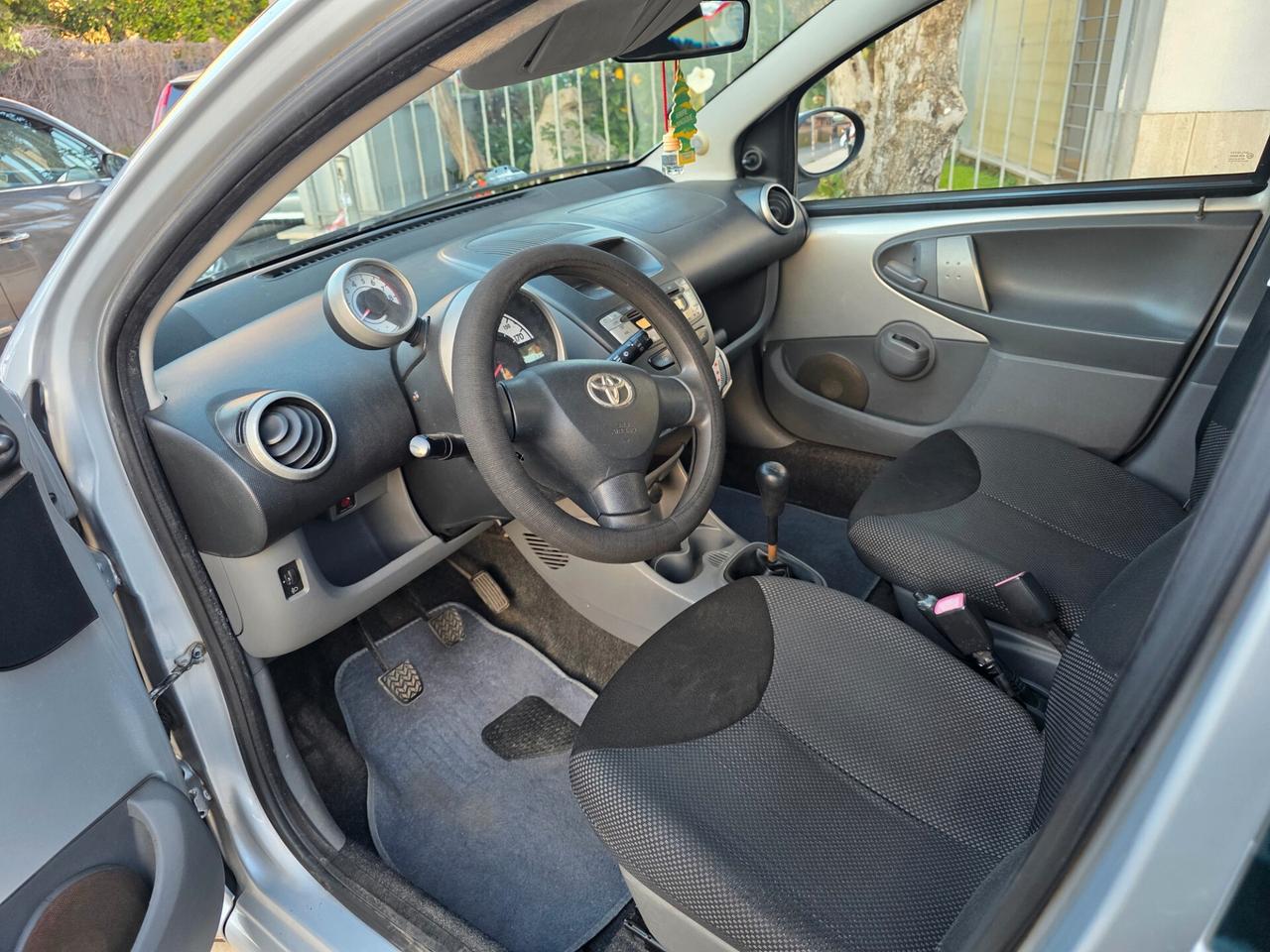 Toyota Aygo 1.0 12V VVT-i 5 porte