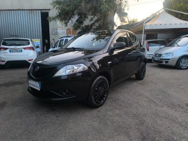Lancia Ypsilon 0.9 TwinAir 85 CV 5 porte Metano Ecochic Gold