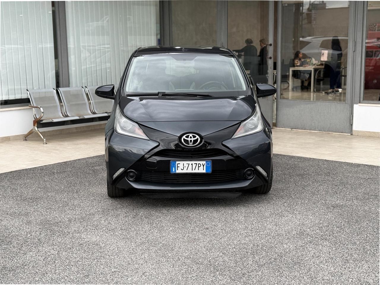Toyota Aygo 1.0 69CV E6 Neo Automatica - 2017