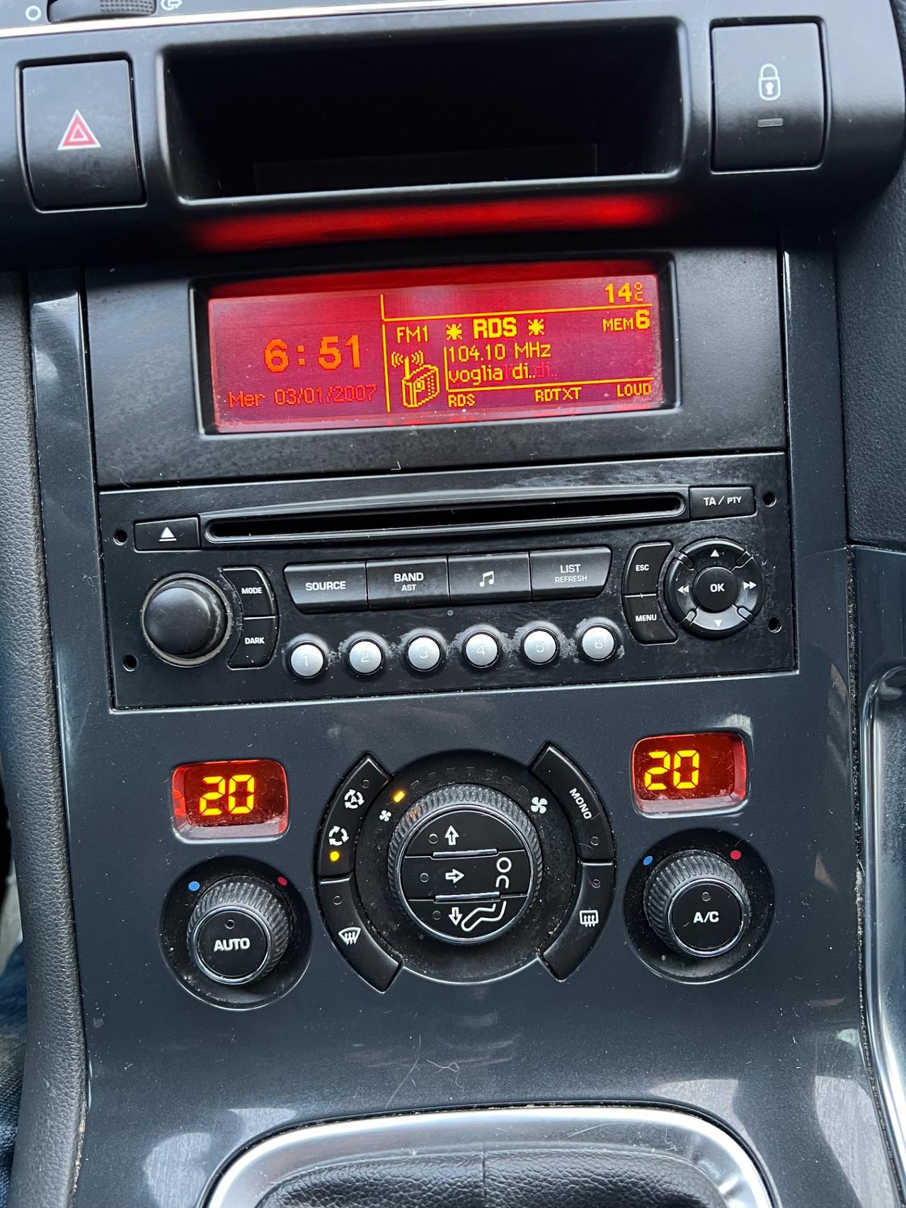 Peugeot 3008 1.6 HDi 112CV Tecno