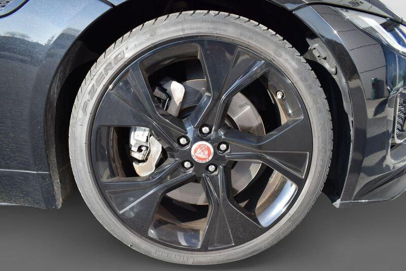 Jaguar F-Type 2.0 aut. Coupé R-Dynamic BLACK