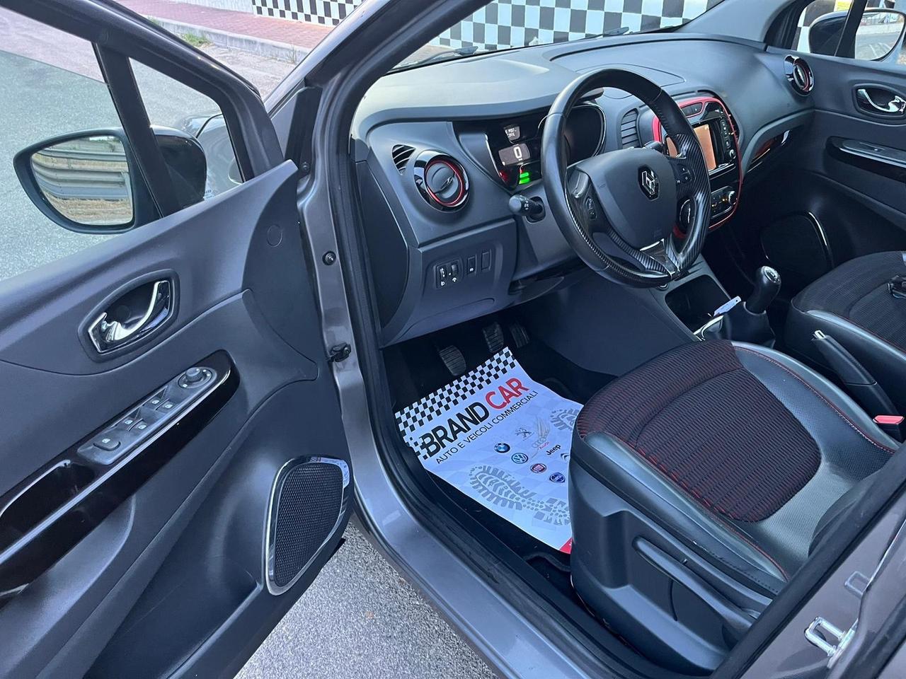 Renault Captur 1.5 dCi Project Runway Unipro 2015
