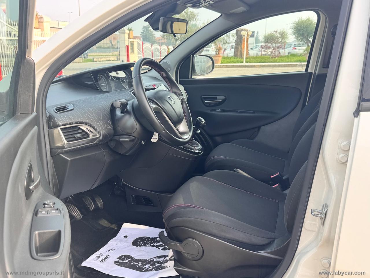 LANCIA Ypsilon 0.9 T.Air 85CV 5p.Met.Ec.Elef.