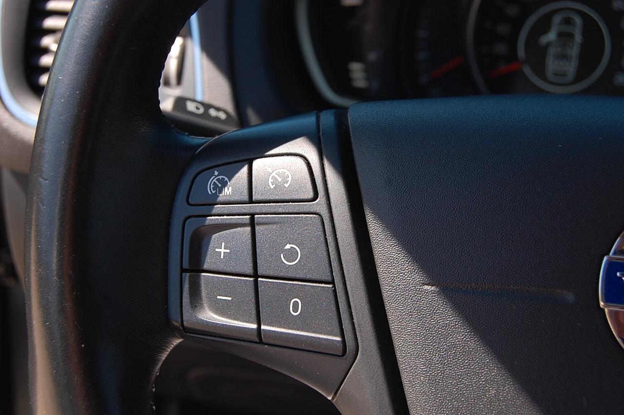 Volvo V40 Cross Country D4 Kinetic