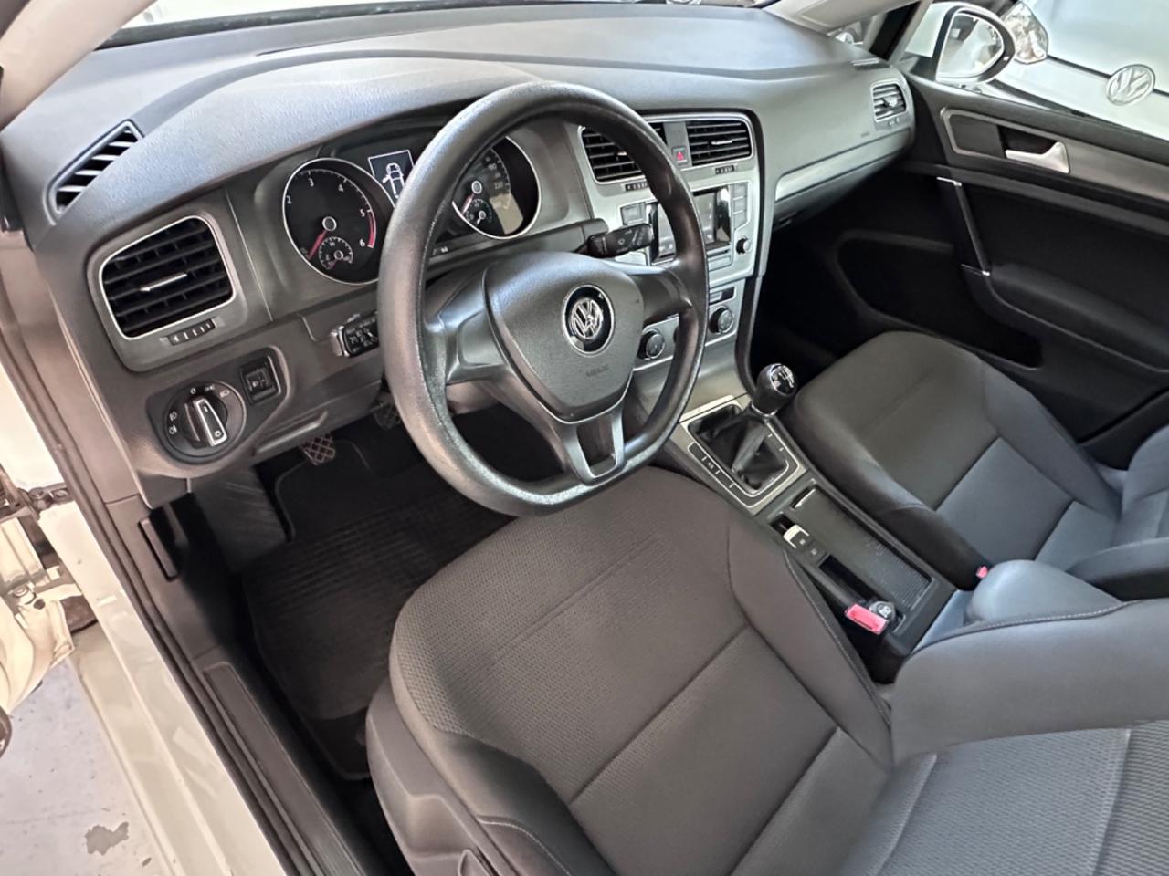 Volkswagen Golf 1.6 TDI 5p. Trendline BlueMotion Technology