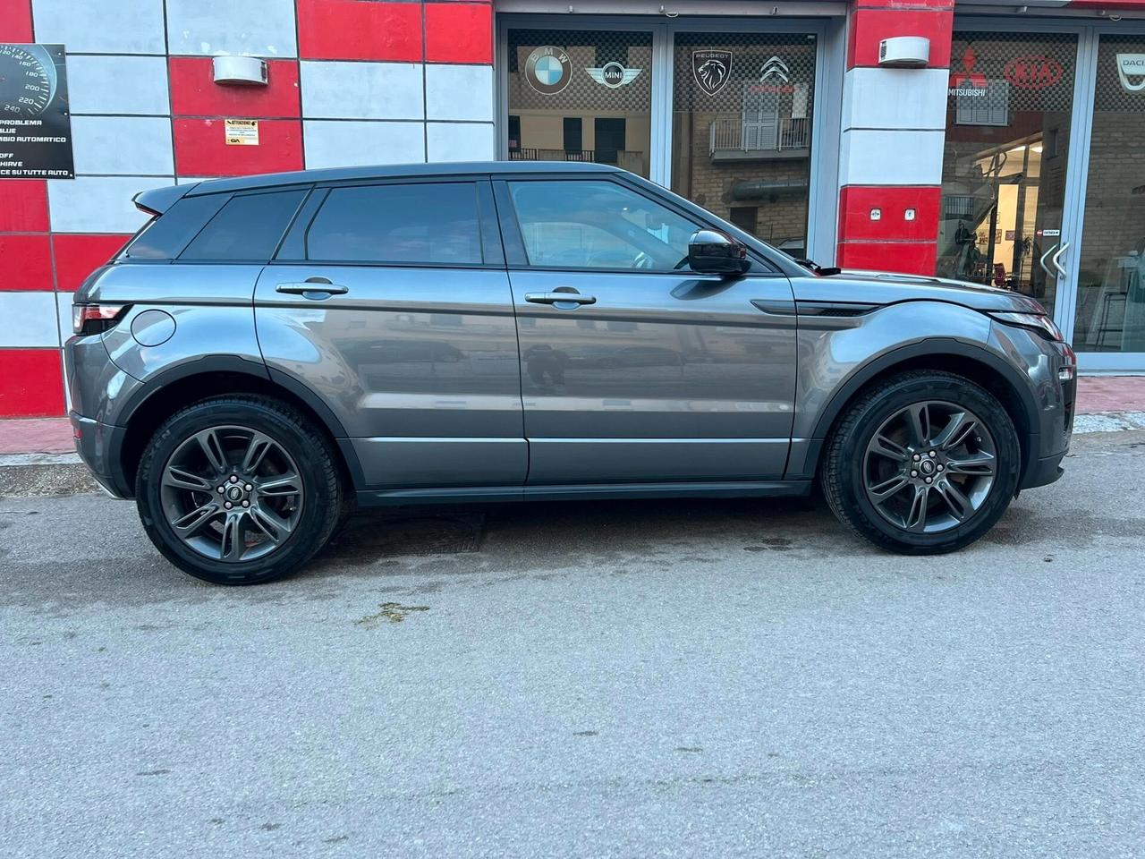 Land Rover Range Evoque 2.0 TD4 180 CV 5p. SE Dynamic