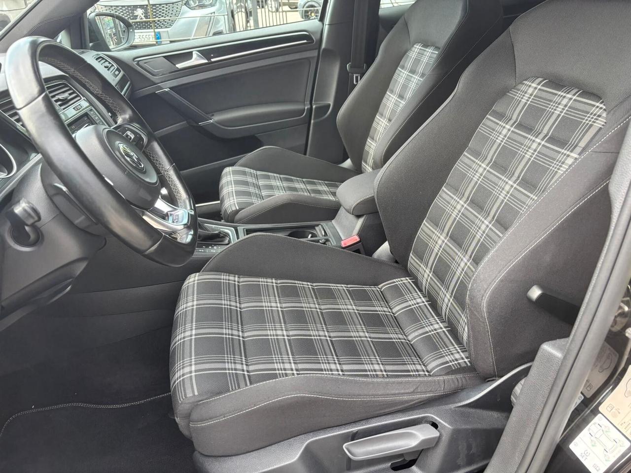 Volkswagen Golf GTD 2.0 TDI DSG 5p. BlueMotion Technology