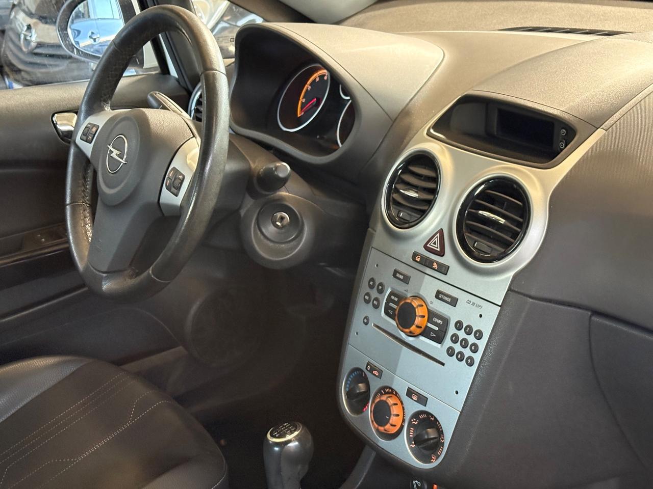 Opel Corsa 1.2 5 porte Sport