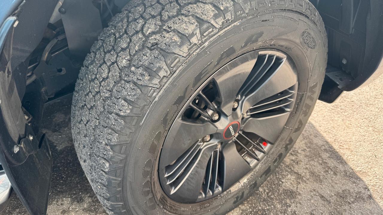 Isuzu D-Max N60 -Max 1.9 td crew Solar Supernova 4x4 + IVA