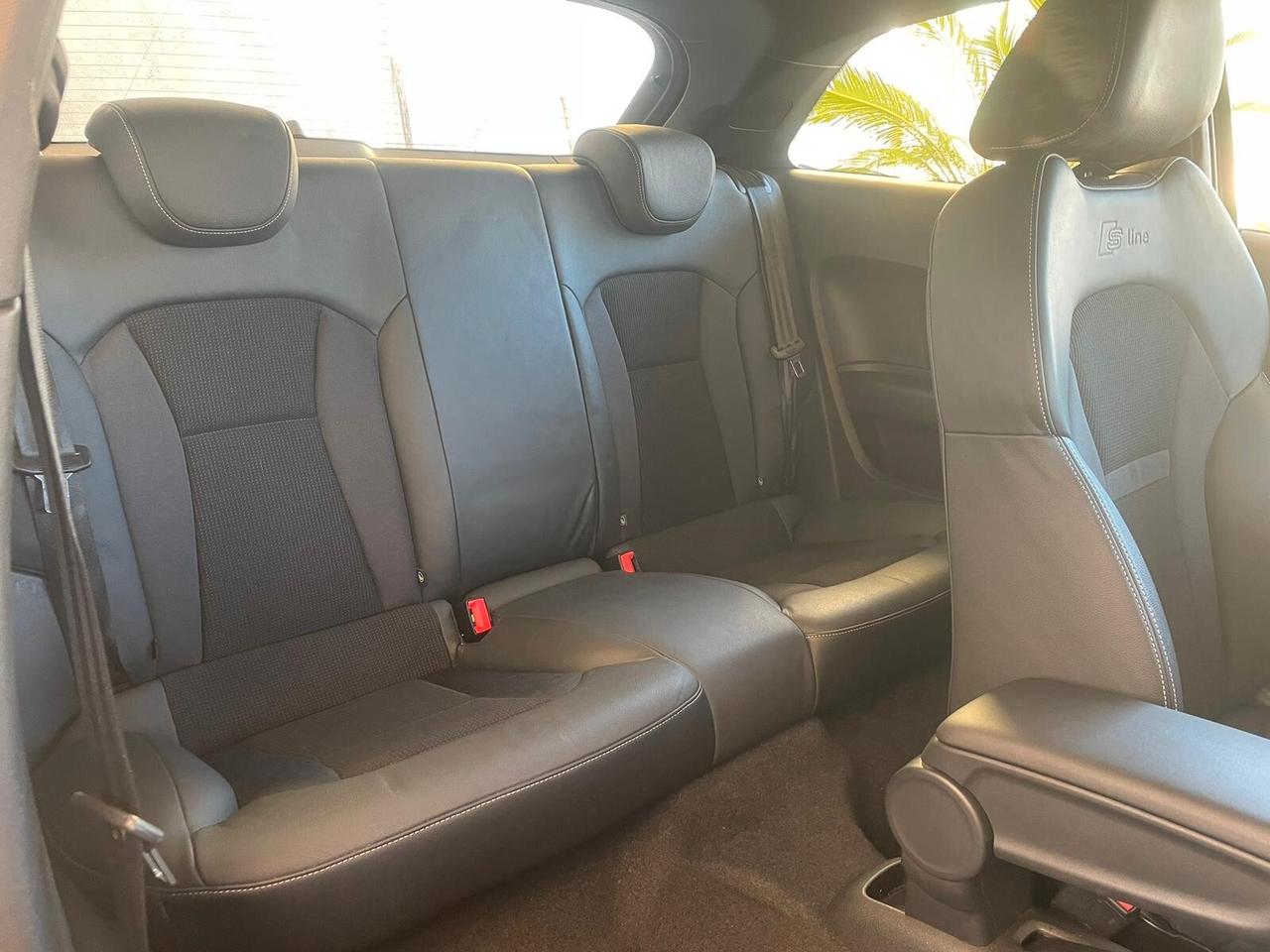 Audi A1 SPB 1.6 TDI S line edition plus 3P