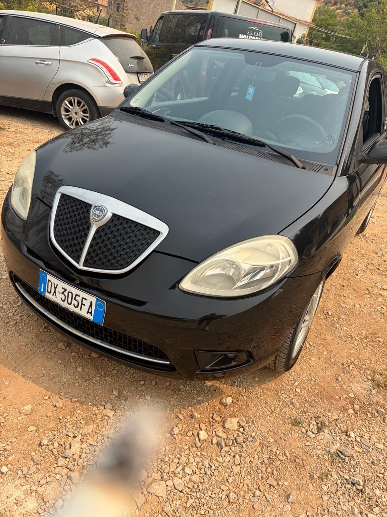 Lancia Ypsilon 1.2 Argento