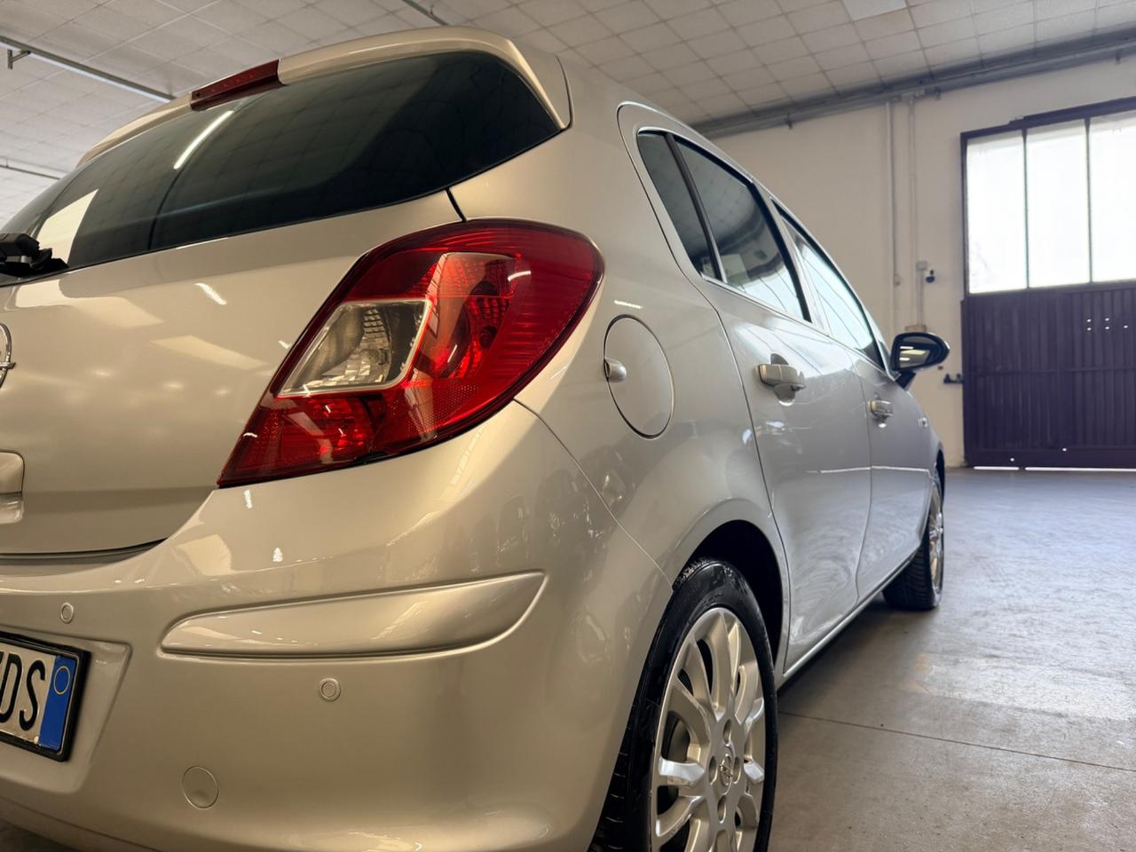 Opel Corsa 1.2 80CV 5 porte GPL-TECH Enjoy