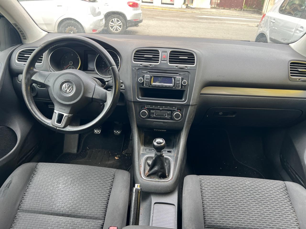 Volkswagen Golf con problema pompa di gasolio