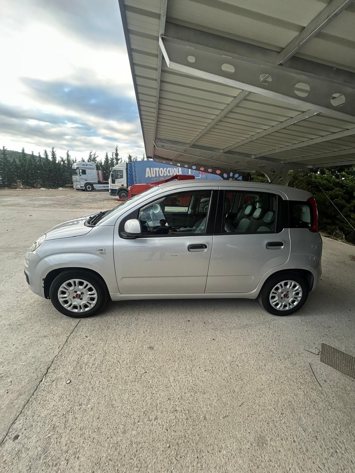 Fiat Panda 1.3 MJT 75 CV ALLESTIMENTO CROSS INTERNO