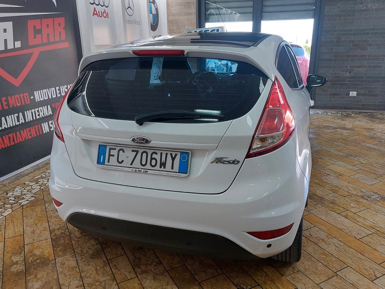Ford Fiesta 1.5 TDCi 75CV 3 porte Black & White Edition