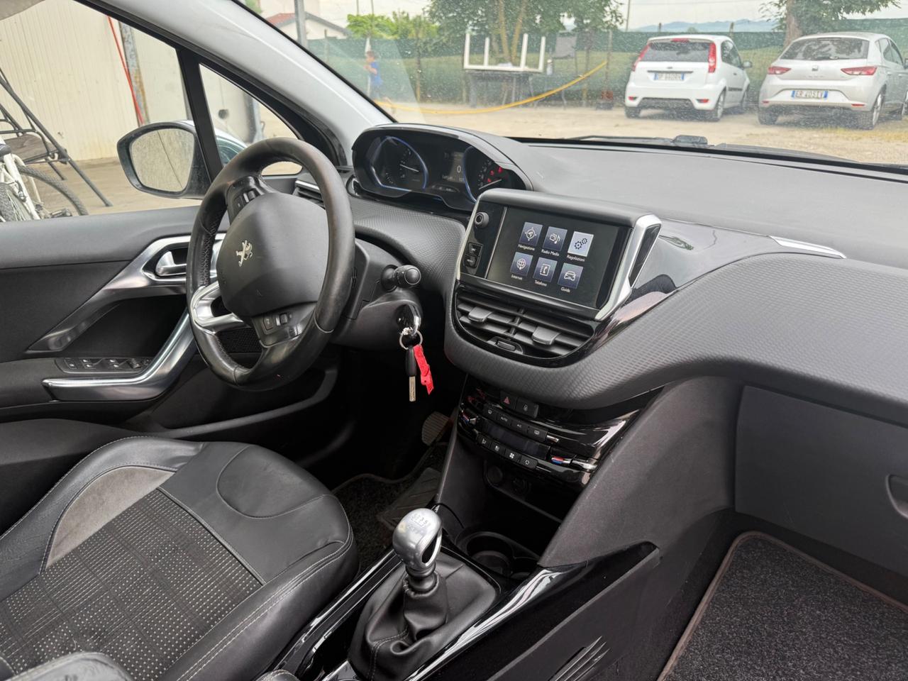 Peugeot 2008 1.6 e-HDi 115 CV Stop&Start Allure