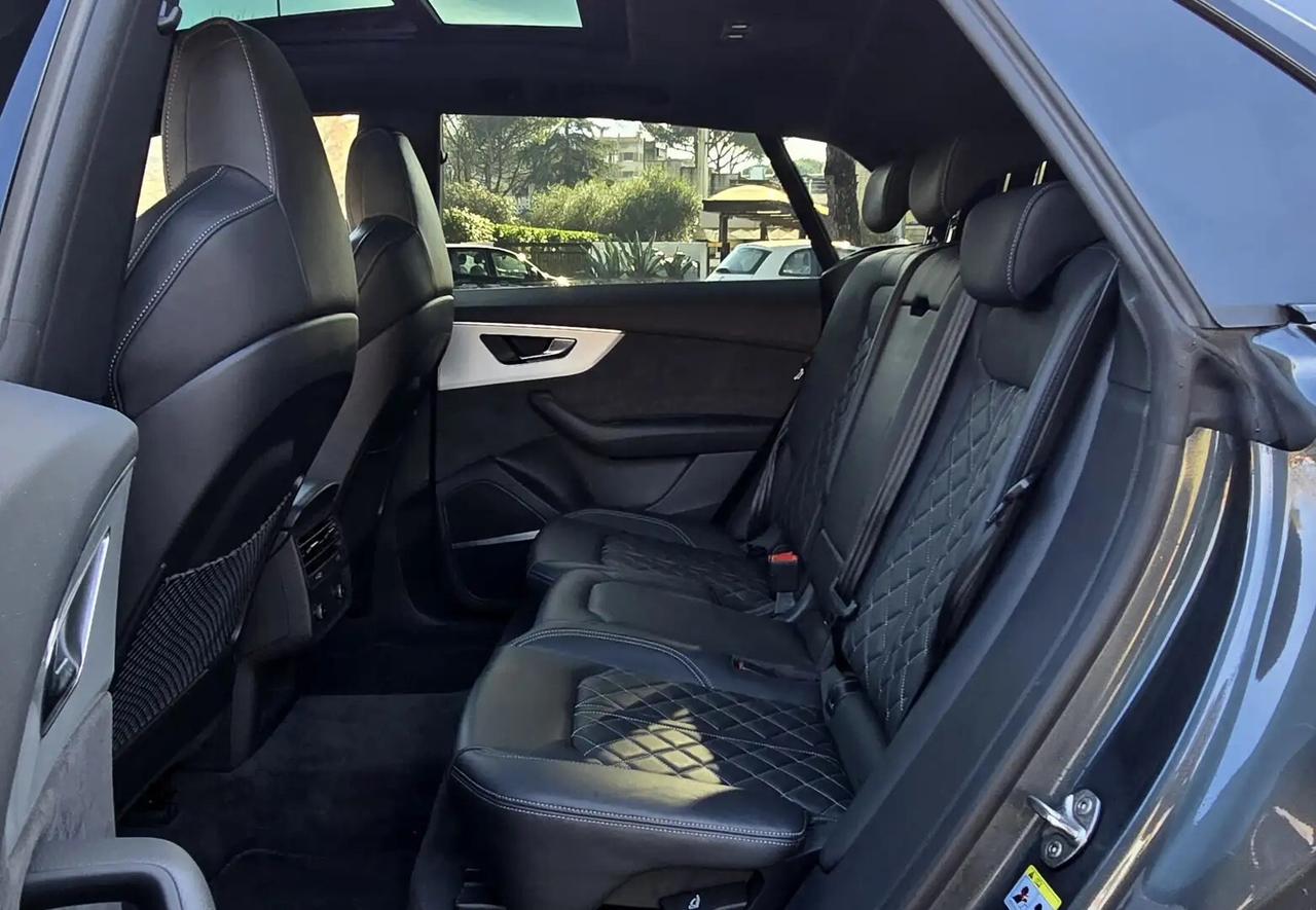 Audi Q8 3.0 tdi mhev S line edition quattro 286cv tiptronic