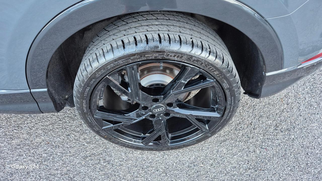 Audi Q3 35 TDI Business Advanced