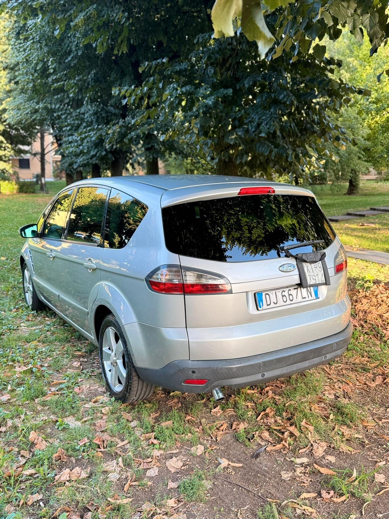 Ford S-Max 2.0 TDCi 140CV Titanium
