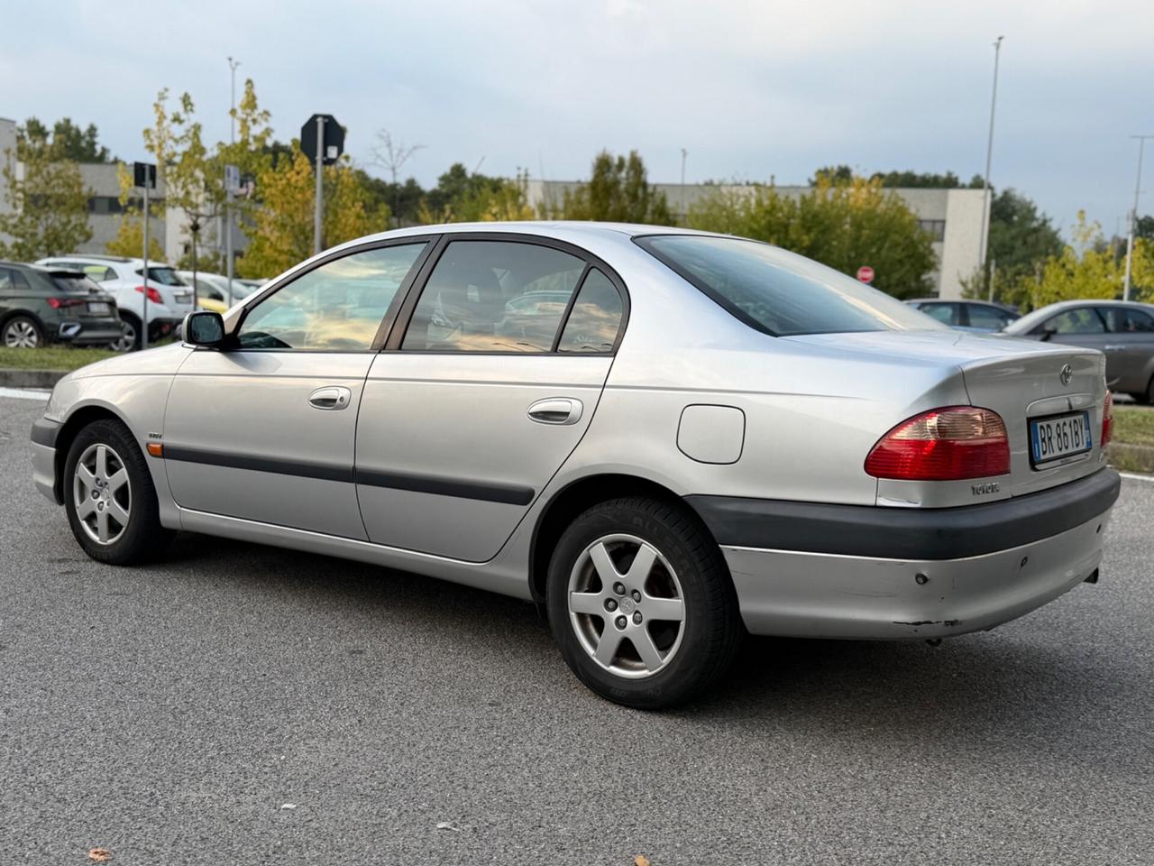 Toyota Avensis 1.6i 16V cat*Neopatentati*Solo 131000km