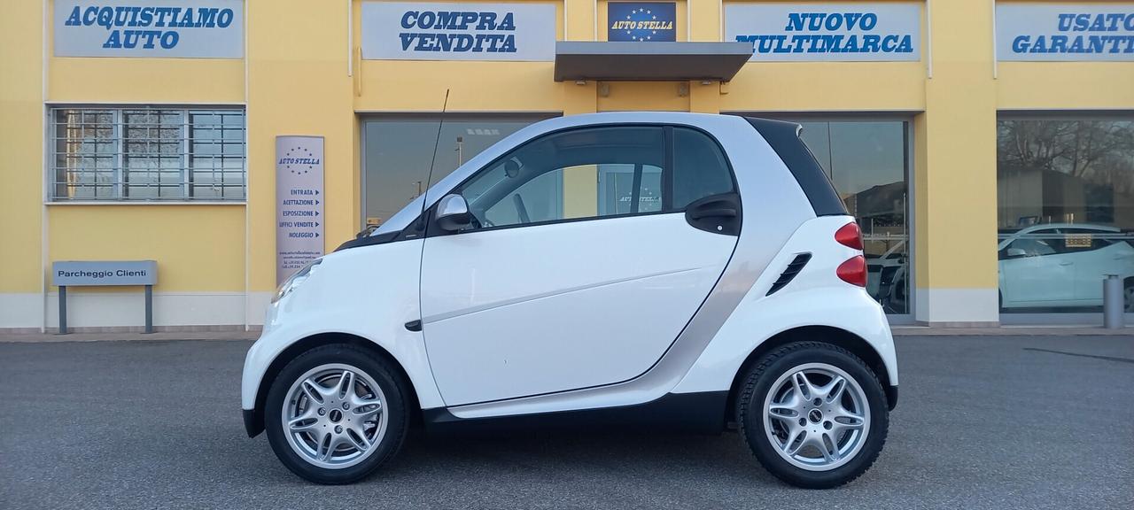 Smart ForTwo cc. 1000 Benzina 71 CV. Coupé Modello Passion Automatica anche per Neopatentati 2025.