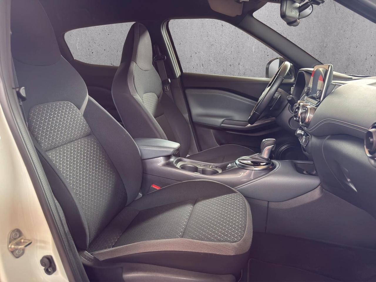 Nissan Juke 1.0 DIG-T 117 CV DCT N-Connecta