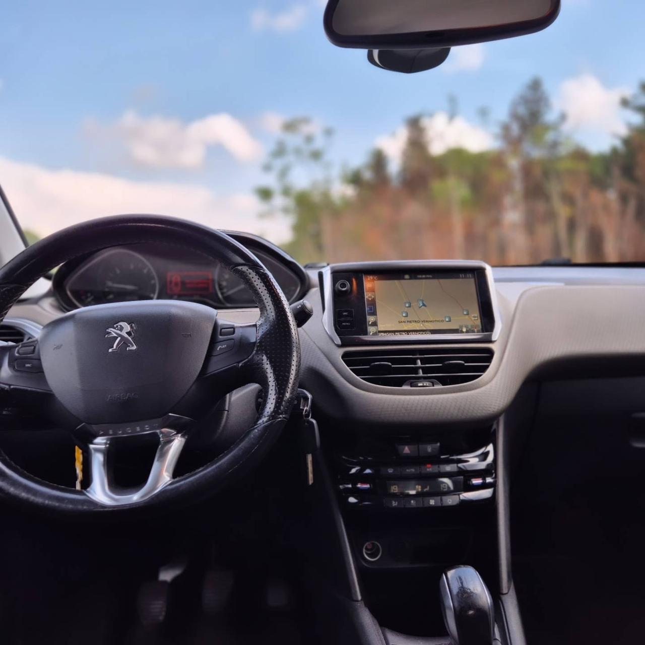 Peugeot 208 BlueHDi 100 5 porte GT Line