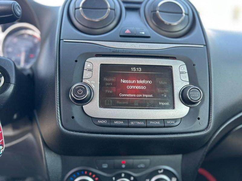 Alfa Romeo MiTo 1.3 JTDM 85CV SES DISTINCTIVE