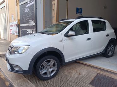 Dacia Sandero Stepway 1.5 Blue dCi 95 CV PRESTIGE NAVI CAMERA