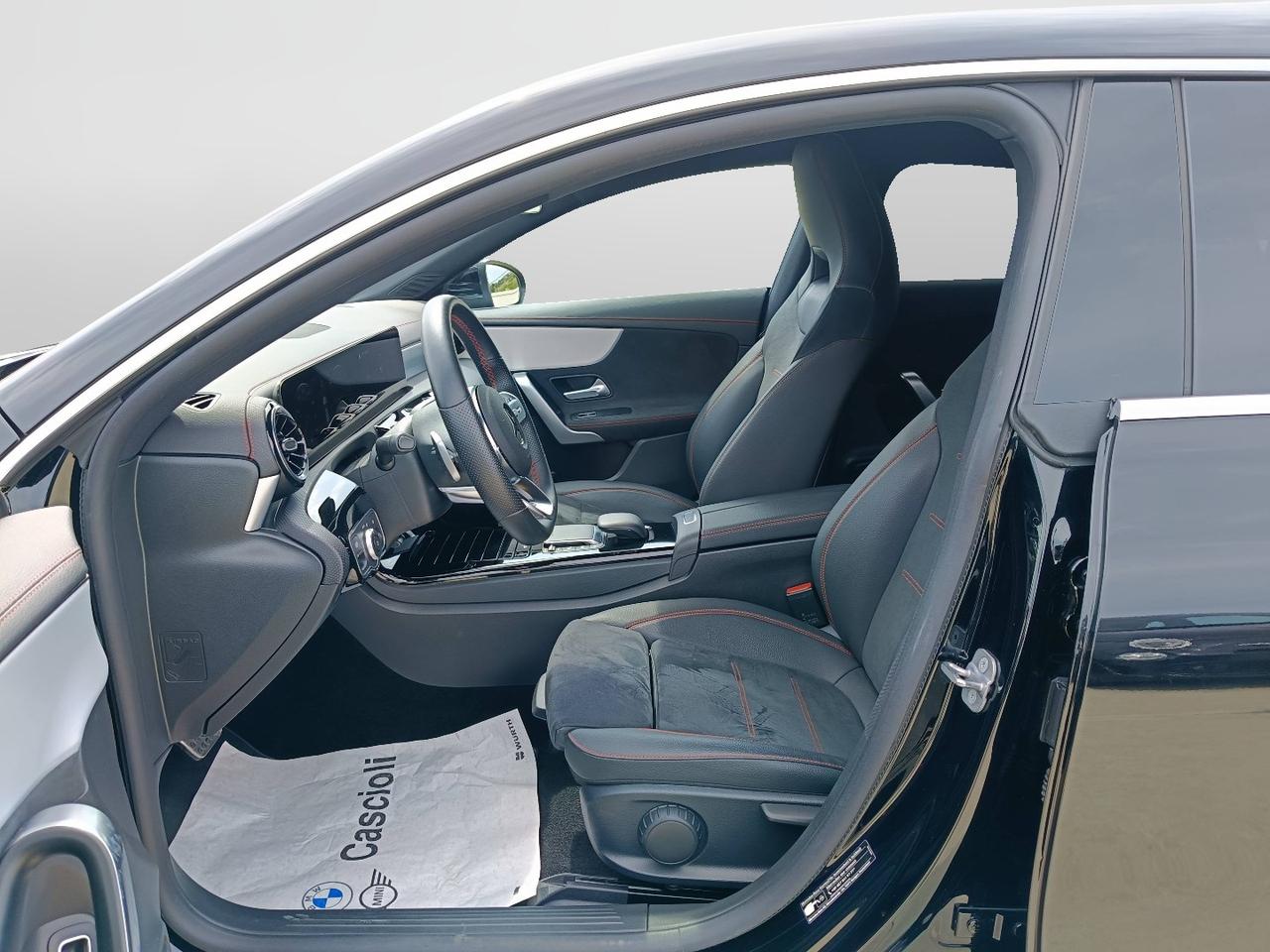 Mercedes-Benz CLA Sh.Brake - X118 - CLA Shooting Brake 200 d Premium auto