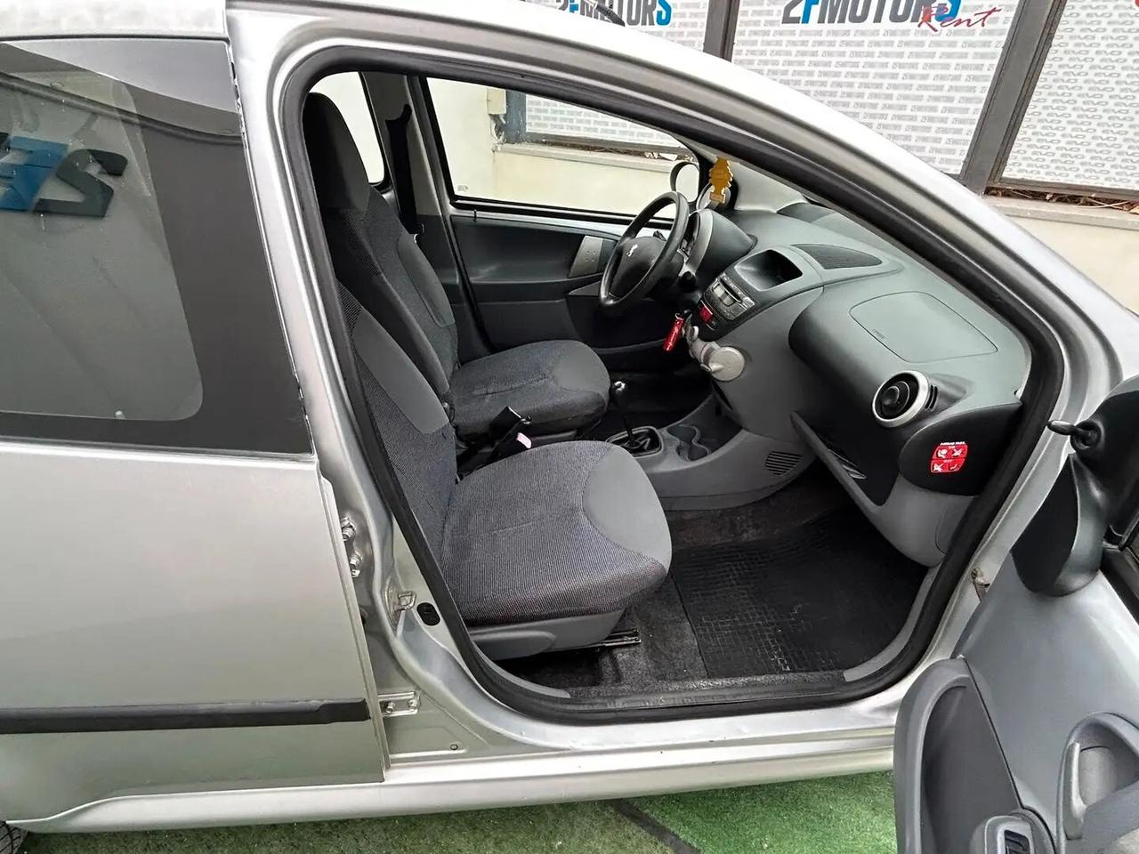 Peugeot 107 1.0 68CV 5p. Desir
