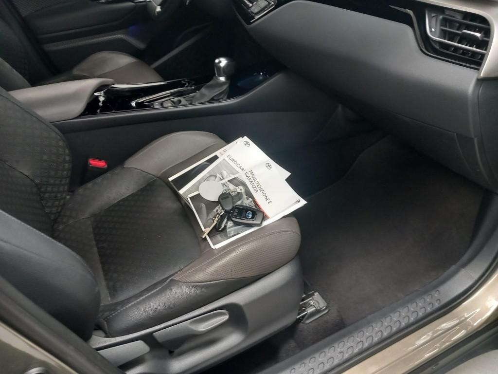 TOYOTA C-HR I 2020 - C-HR 1.8h Trend e-cvt